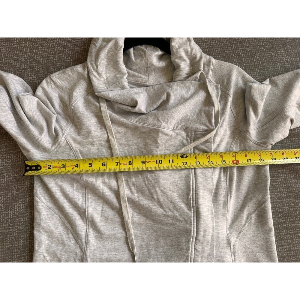 Lululemon Kanto Catch Me Jacket Heathered Grey Asymmetric Zip Size 6 W4AZ6S - Picture 12 of 13
